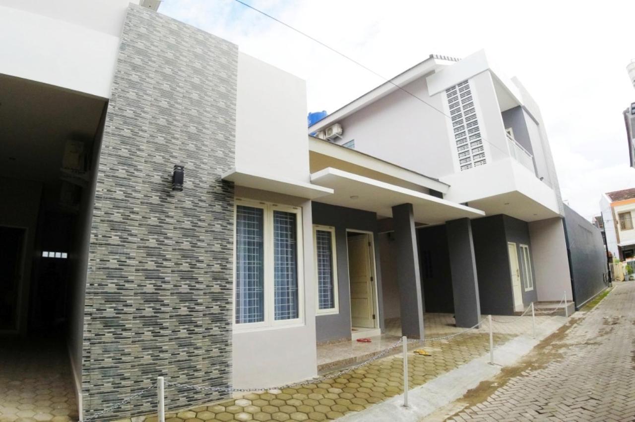 Omah Bondi Family Homestay By Fh Stay Γιογκιακάρτα Εξωτερικό φωτογραφία
